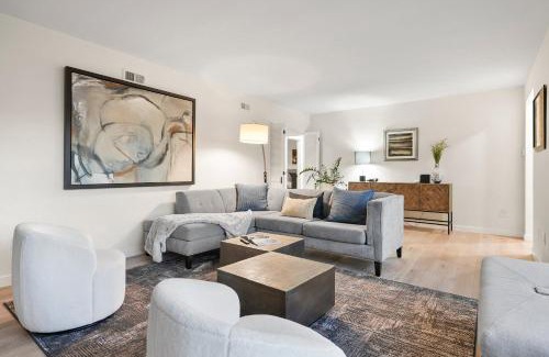 Middletown Casa | Hills Hideaway by CoastVH - Luxury Midtown 3br