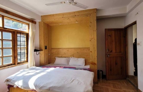 New Manali Casa | Hills Homestay and Devallya