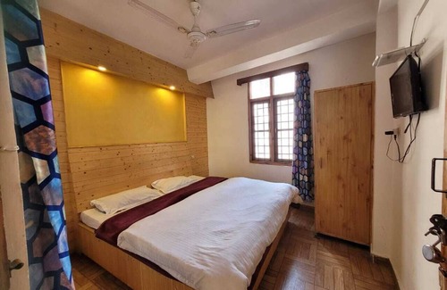 New Manali Casa | Hills Homestay and Devallya