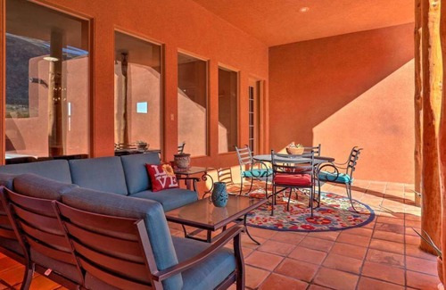 Hurricane Casa | Hills of Zion Pueblo House w/ Private Pool
