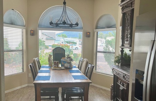 Sierra Vista Casa | Hill’s Old West Retreat