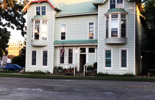 Hillsdale Casa | Hillsdale Victorian Studio w Cocina Escritorio Wifi TV