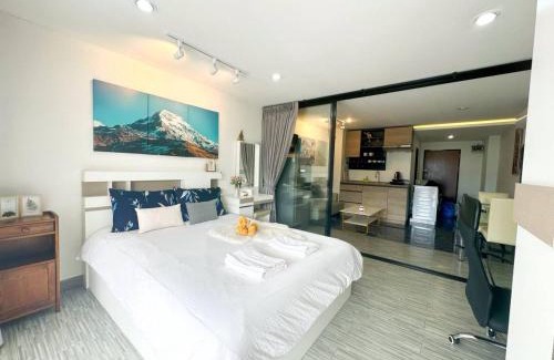 Huay Kaew Apartamento | hillside宁曼路度假温馨公寓山景房带浴缸wifi超大阳台有洗衣机 30天以上可享免费泳池