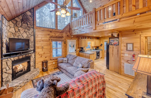 Blue Ridge Chalet De Esquí | Hillside Chalet-HotTub-Billard-FirePit-5 min to BR