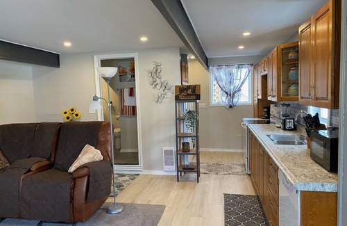 Terra Nova Cabina | Hillside Cottage, 5 minutes to Stephenville, skiing and snowmobile trails.