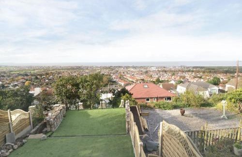 Prestatyn Casa | Hillside Cottage
