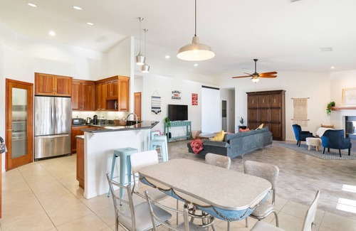 Yucca Valley Casa | Hillside Desert House - Hot Tub, Fire Pit And Bbq! 3 Bedroom Home by RedAwning