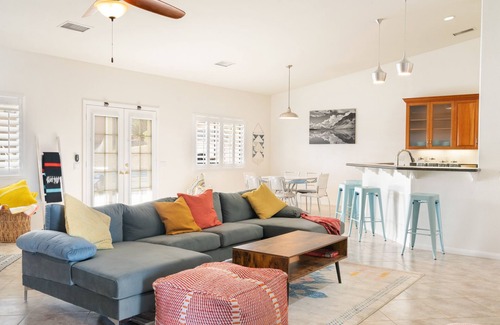 Yucca Valley Casa | Hillside Desert House - Hot Tub, Fire Pit And Bbq! 3 Bedroom Home by RedAwning
