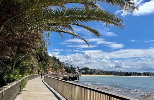 Terrigal Casa | Hillside Hamptons Indoor Fire and Fire Pit