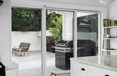 Terrigal Casa | Hillside Hamptons Indoor Fire and Fire Pit