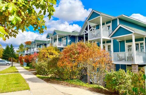 Oro-Medonte Apartamento | Hillside Haven: Carriage Club Resort Retreat