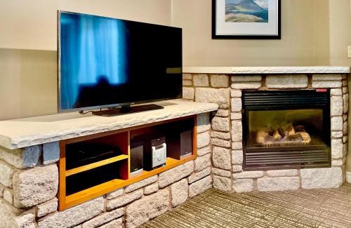 Oro-Medonte Apartamento | Hillside Haven: Carriage Club Resort Retreat