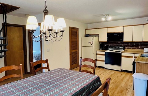 Wilmington Casa | Hillside Haven (Mount Snow) - ¡Descuentos semanales + mensuales disponibles!