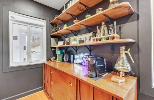White Hall Casa | Hillside Haven with Outdoor Tubs + Vintage Library