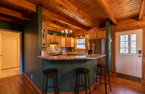 Boone Cabina | Hillside Heaven - Hot tub, pool table, firepit