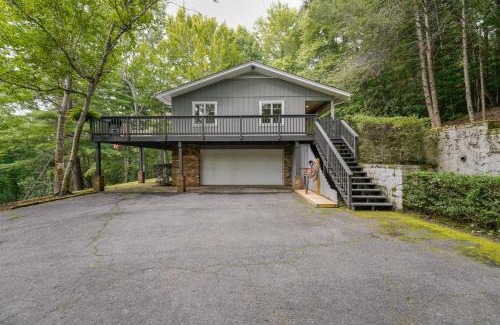 Pisgah Forest Casa | Hillside Hideaway