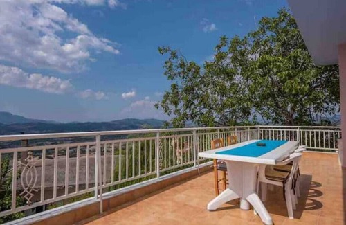 Erymanthos Municipality Casa | Hillside Hideaway