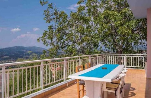 Erymanthos Municipality Casa | Hillside Hideaway
