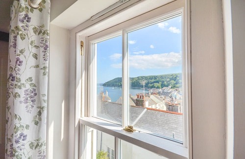 Kingsand Cabaña | Hillside, Kingsand