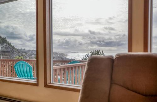 Roads End Casa | Hillside House