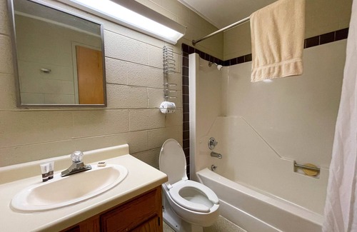 Lake Junaluska Hotel | Hillside Lodge
