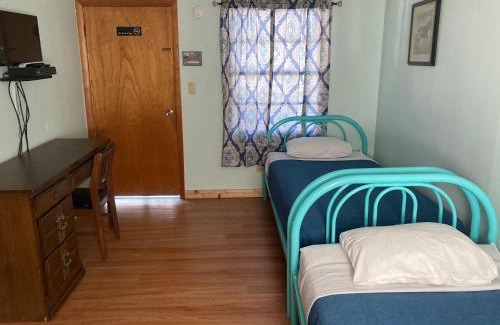Lake George Hotel | Hillside Motel