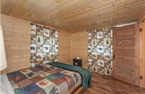Phelps Cabina | Hillside Resort