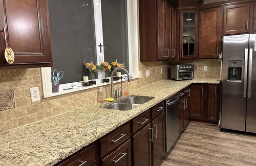 Latonia Casa | Hillside Retreat Paradise. Sleeps 16+. Awesome game room, hot tub & pool.