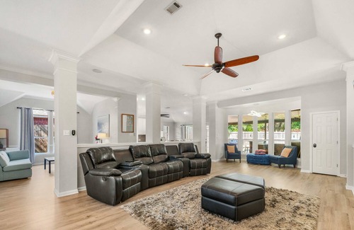 Village At Western Oaks Casa | Hillside Tropical Retreat - relax, work, and live pure
