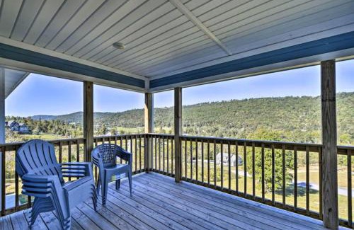Trenton Casa | Hillside View on Tanglewood