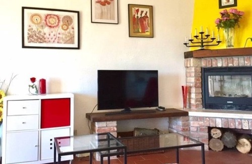 Castelnuovo Belbo Villa | Villa en la ladera con fantásticas vistas al campo Región de Nizza Monferrato
