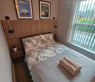 Wigan Casa | Hillsome Hosting Wigan