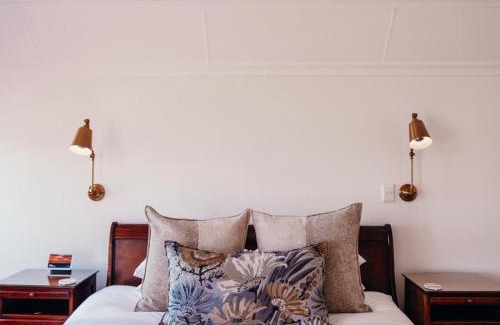 Victoria Bay Casa | Hilltop Boutique Hotel