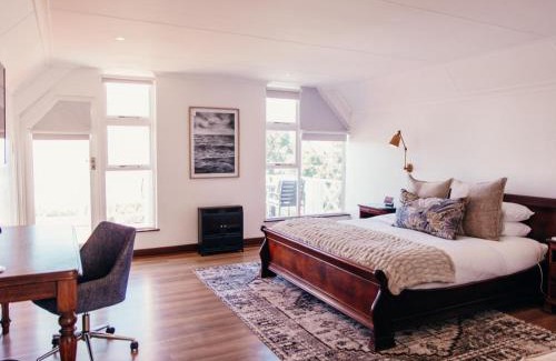 Victoria Bay Casa | Hilltop Boutique Hotel