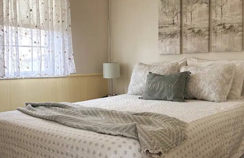 Lewisburg Casa | Hilltop Cottage
