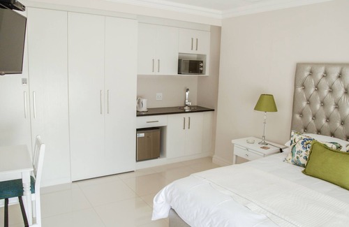 Eikenbosch Casa | Hilltop Guesthouse