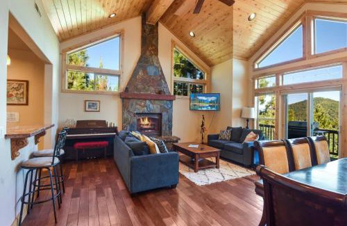 Truckee Casa | Hilltop Hideaway w Game Room & Forest Views