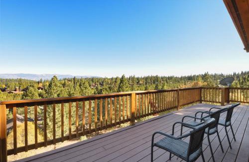 Truckee Casa | Hilltop Hideaway w Game Room & Forest Views