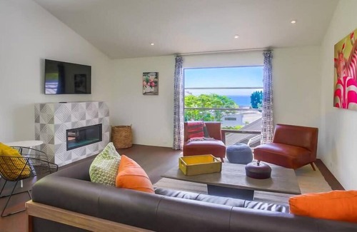 Del Mar Heights Casa | Hilltop Hideaway with Ocean Views Sleeps 8