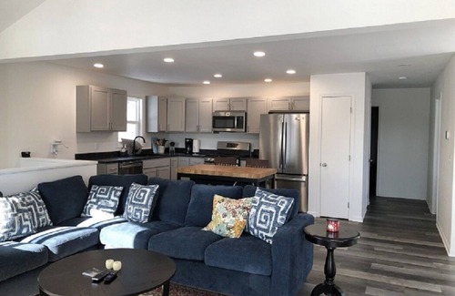 Whitewater Casa | Hilltop house overlooking Whitewater Lake with beach & boat access mins away.