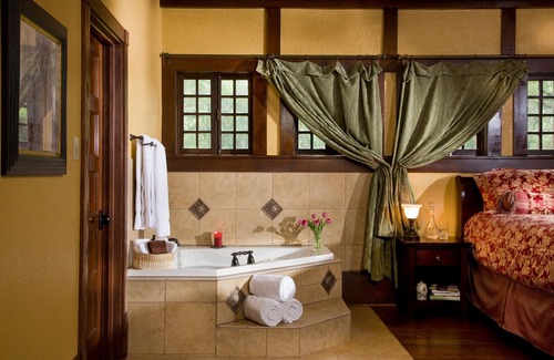 Hot Springs Cama Y Desayuno | Hilltop Manor Bed and Breakfast