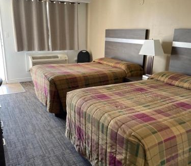 Elk Point Hotel | Hilltop Motor Inn