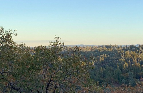 Placerville Apartamento | Hilltop Oasis with Spectacular View