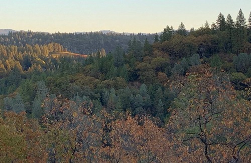 Placerville Apartamento | Hilltop Oasis with Spectacular View