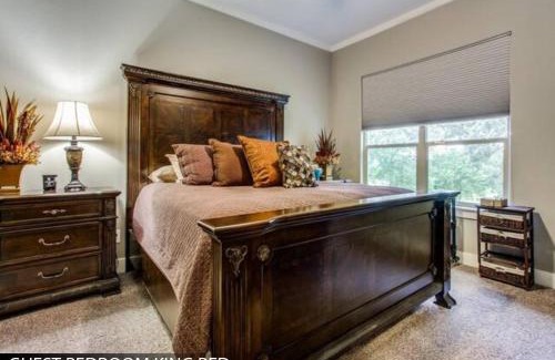Valley View Casa | Hilltop Ranch House - Holiday & Family Destination