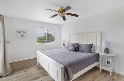 North Ridge Casa | Hilltop Retreat, TWO VILLAS, Private Hiking Trails