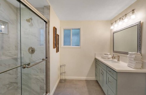 North Ridge Casa | Hilltop Retreat, TWO VILLAS, Private Hiking Trails