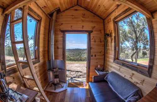 Tallarook Casa | Hilltop Tiny House by Tiny Away
