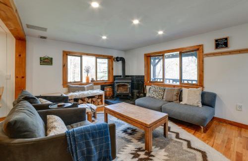 Walton Casa | Hilltop Walton Getaway with Picturesque Views!