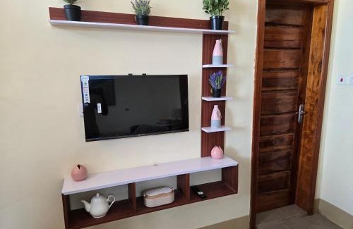 Nungua Casa | Hillview Guest House